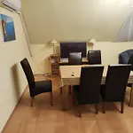 Sziget Apartamento *