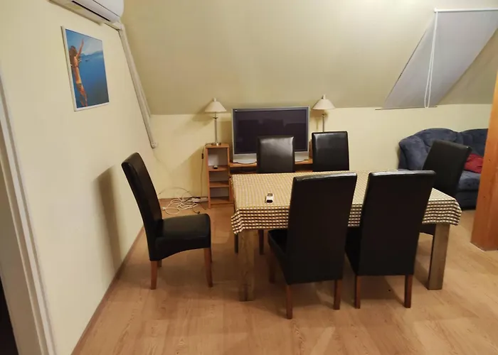 Sziget Apartment *